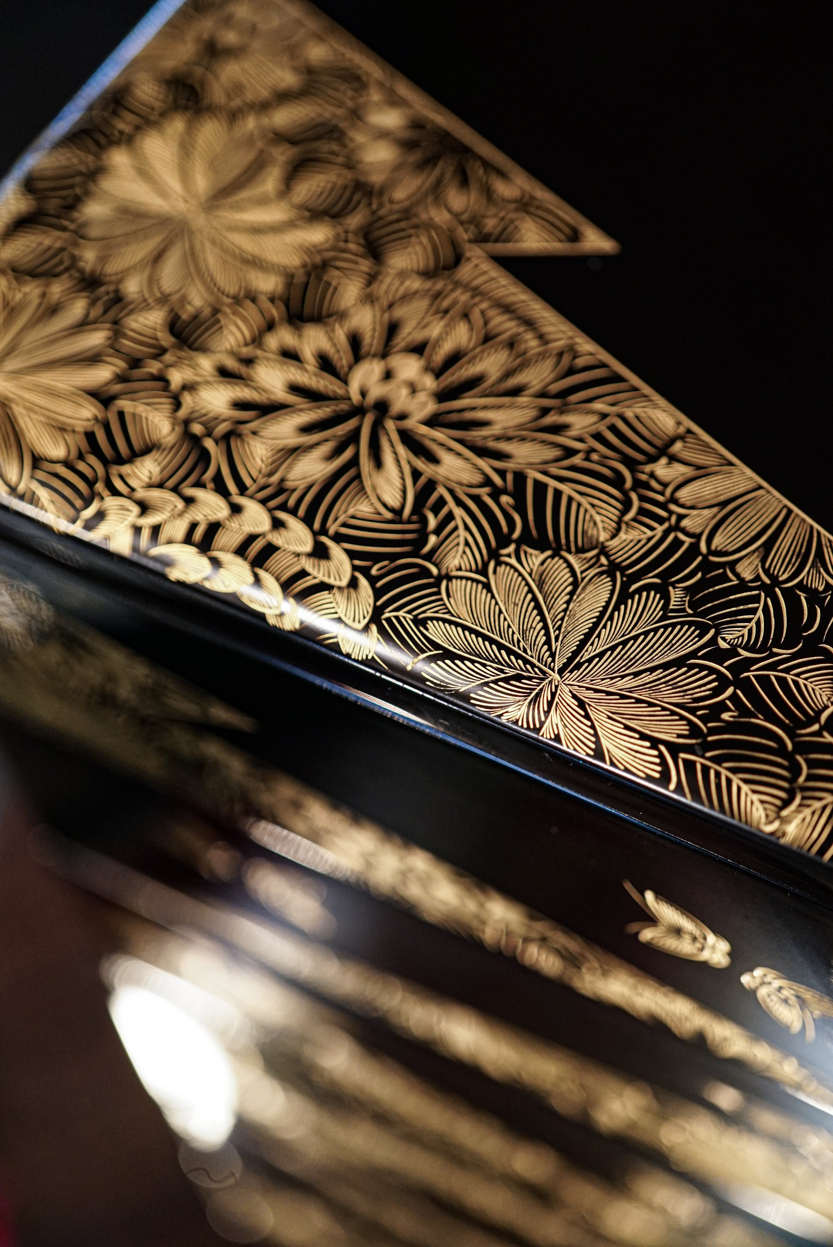 V:Wajima Lacquerware Jubako with Butterfly Chinkin