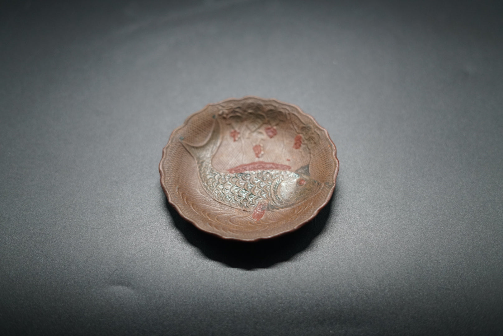 煎餅皿 色備前 鯉 明治