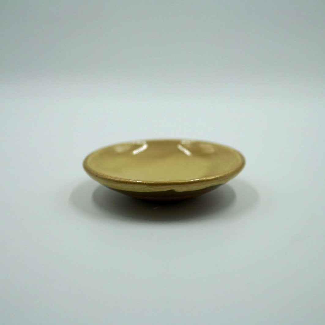 白と金 豆皿